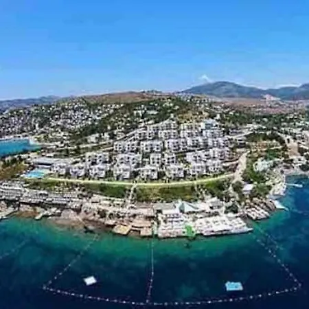 Bodrum 4 Bed-4 Bath Triplex - Aktur Yani بيتيس