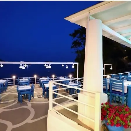 Bodrum 4 Bed-4 Bath Triplex - Aktur Yani بيتيس