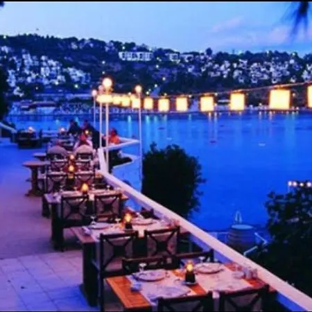 بيت للعطل Bodrum 4 Bed-4 Bath Triplex - Aktur Yani بيتيس