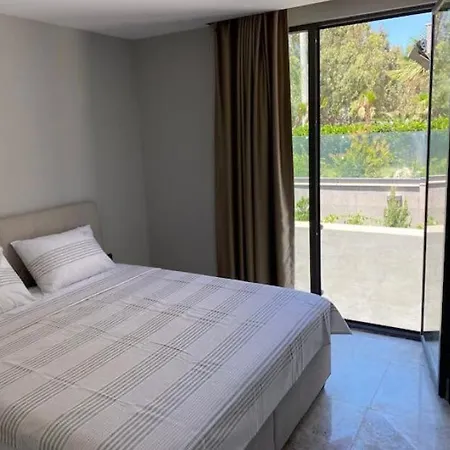 Bodrum 4 Bed-4 Bath Triplex - Aktur Yani * Битез
